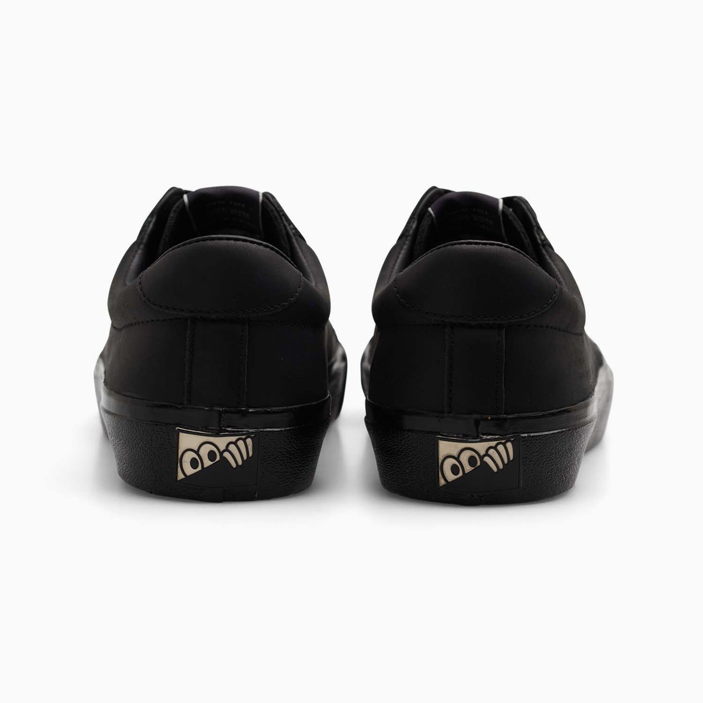 VM004-Milic Leather (Worn Black/Black)