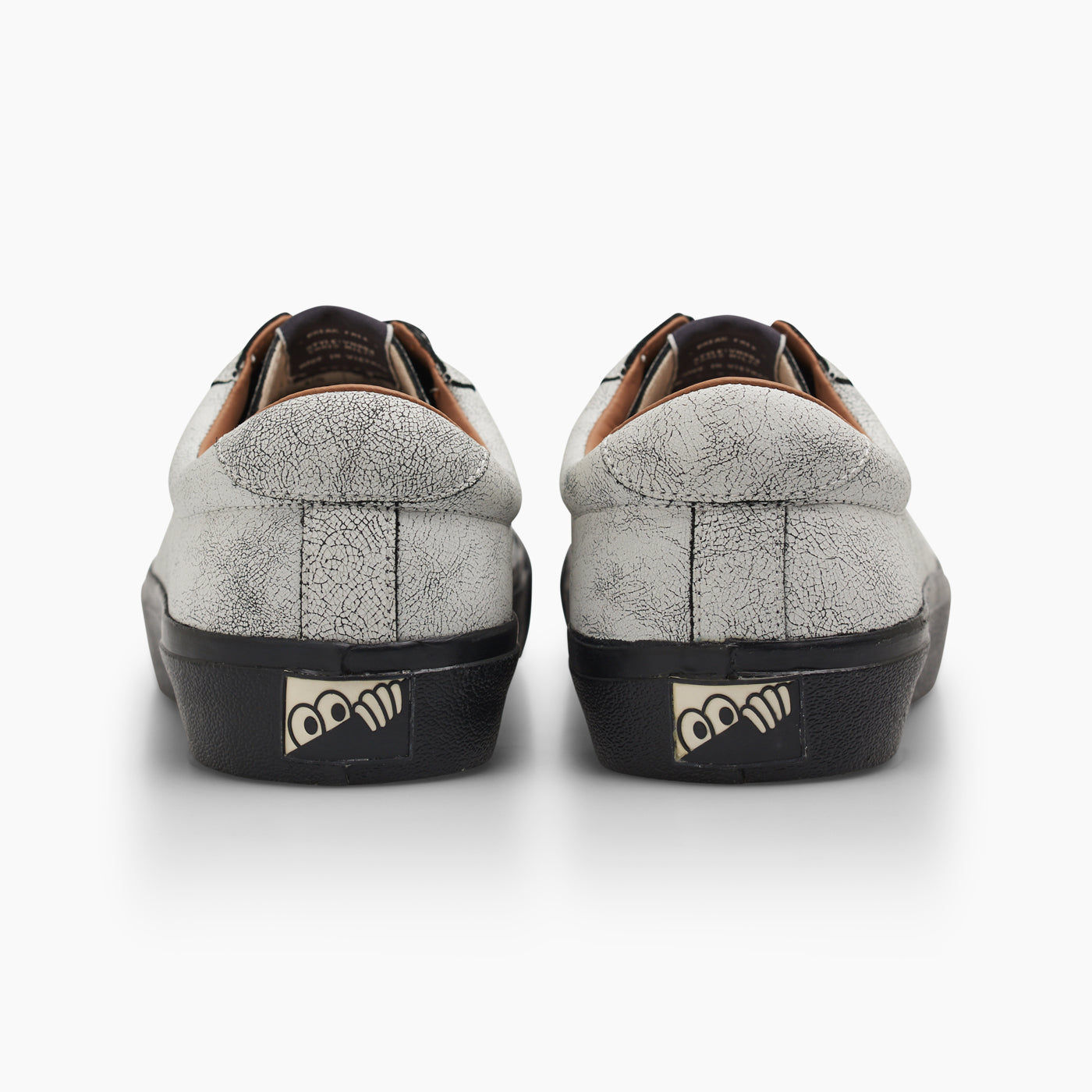 VM004-Milic Suede (Artisan White/Black)