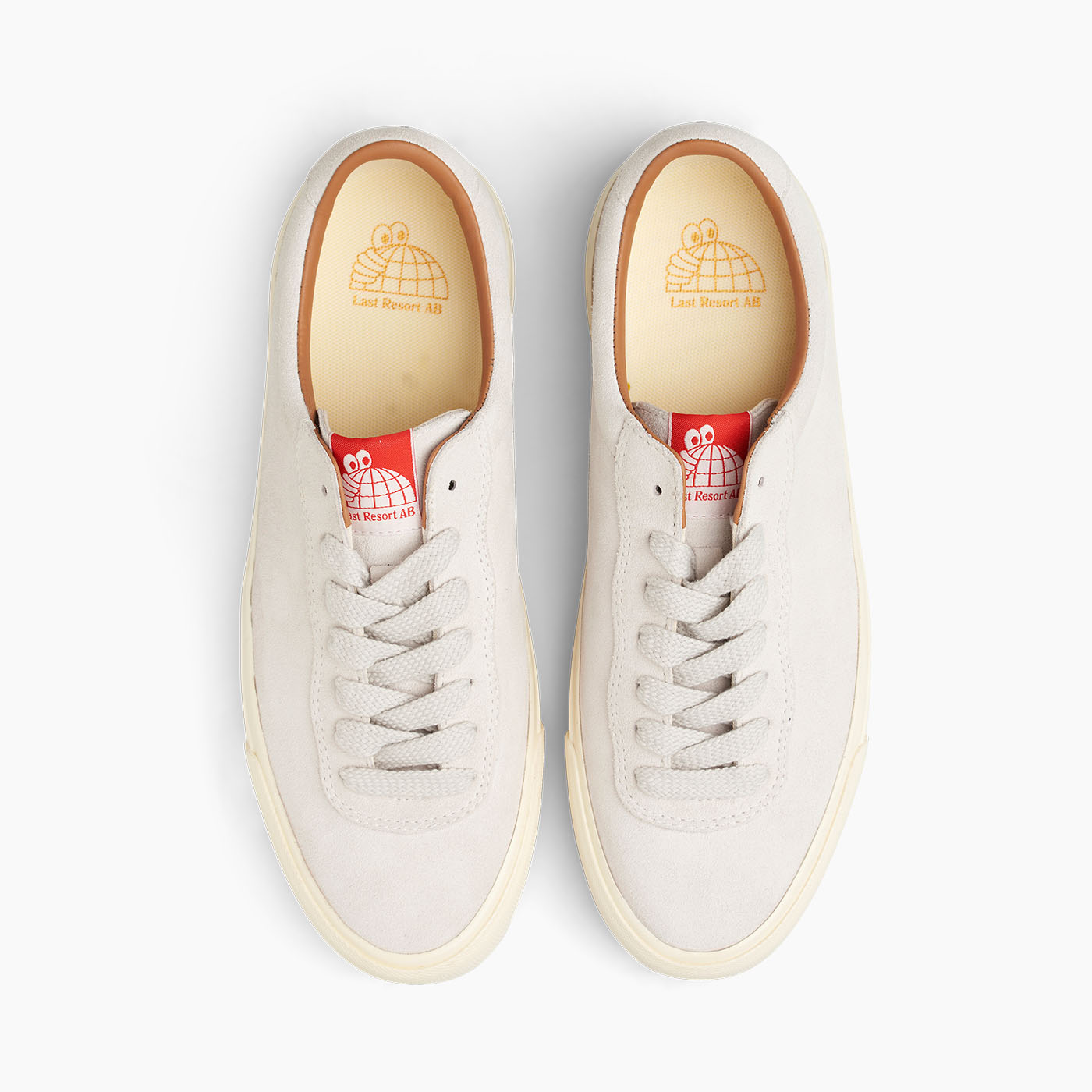 VM001-Lo Suede (White/White)
