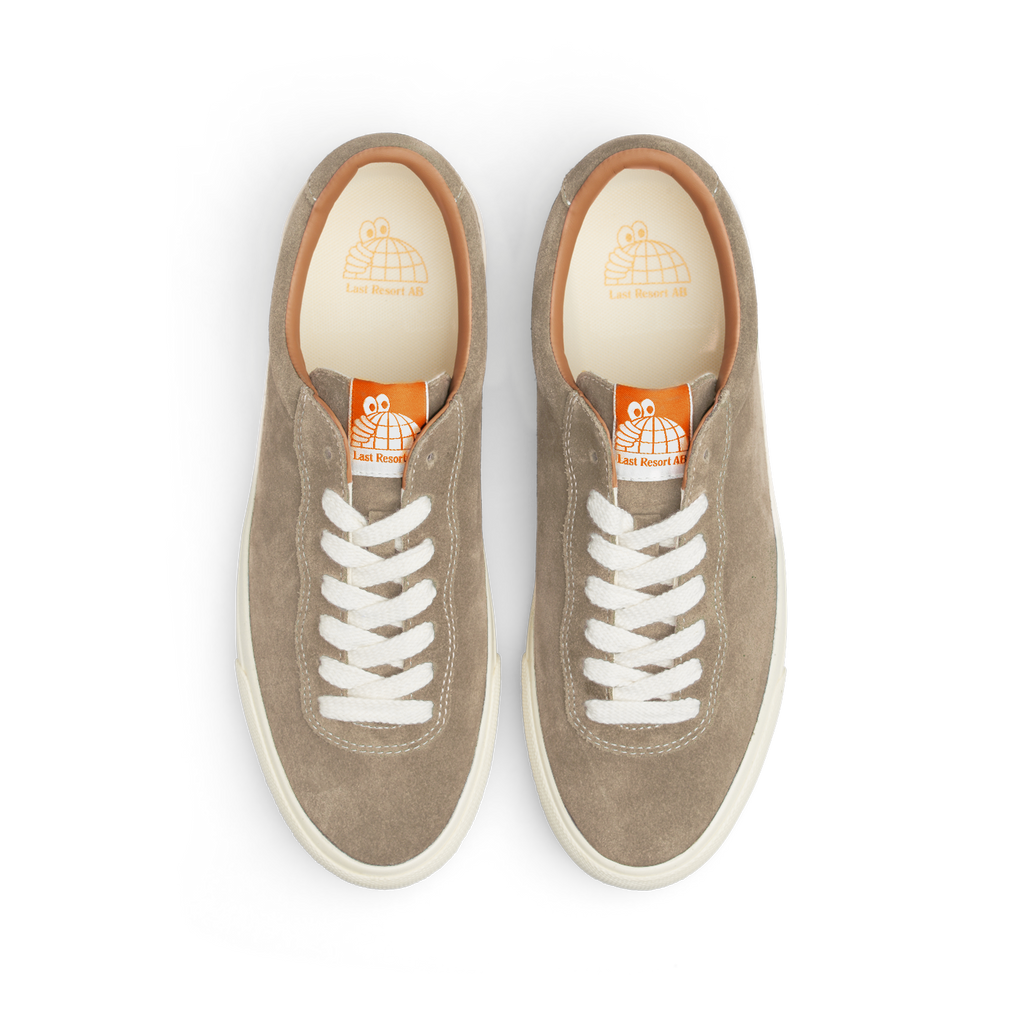 VM001-LO Suede (Sand/White)