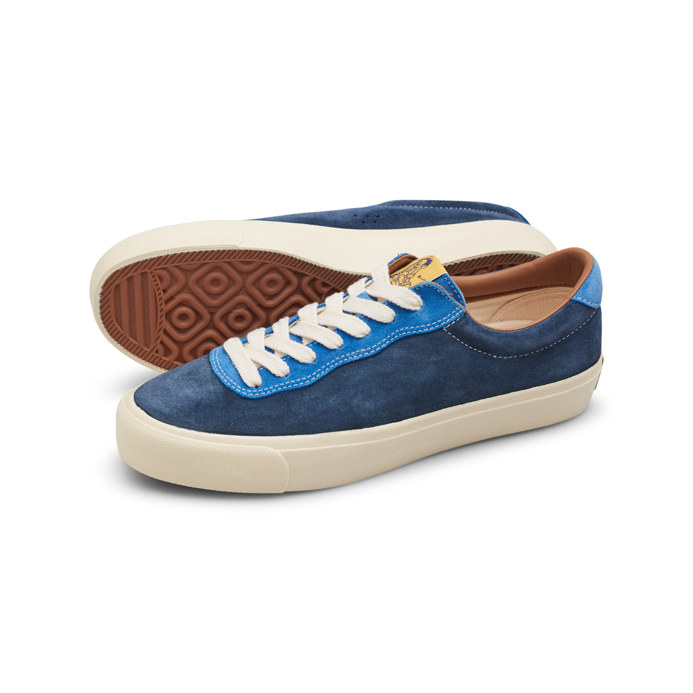 VM001 LO NICK (Patriot Blue/White)