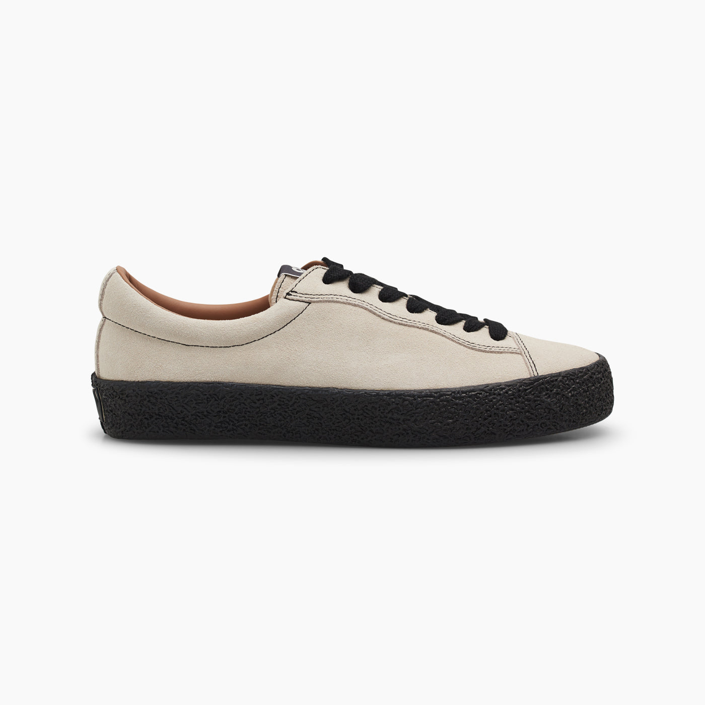 VM002-Lo Suede (White/Black/Black) – Last Resort AB