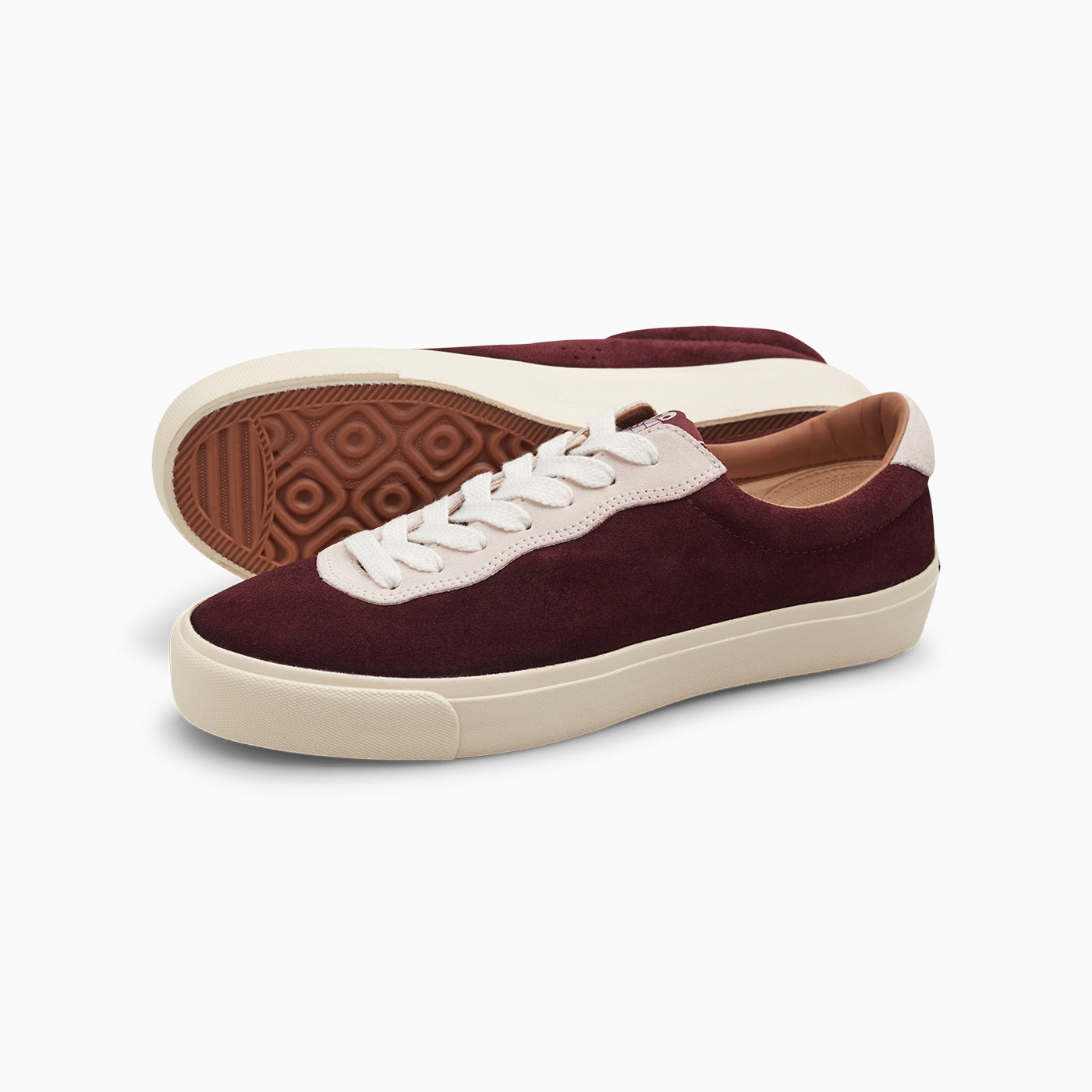 VM001 LO Suede (Brick Red/Off White/White) – Last Resort AB