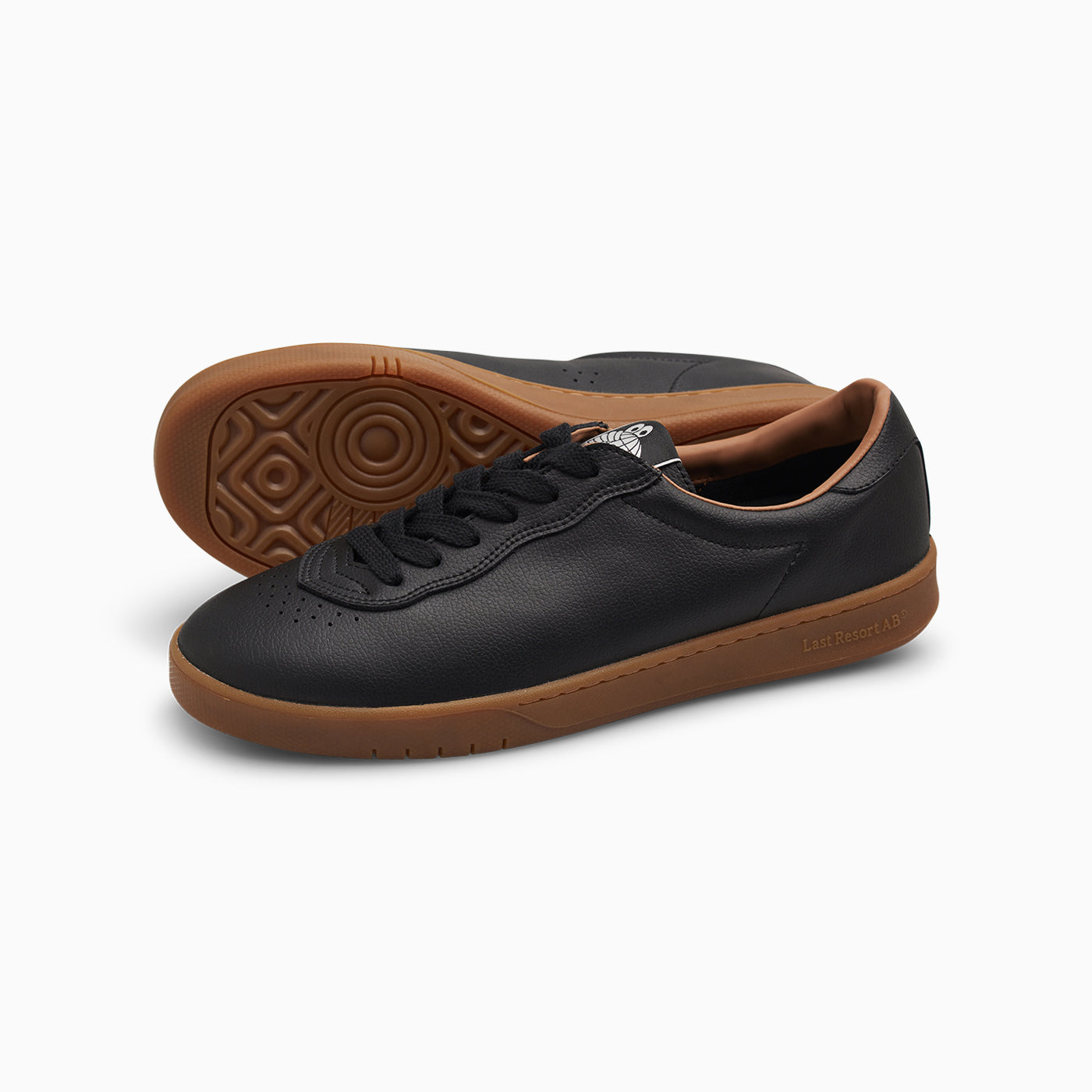 CM003 (Black/Gum) – Last Resort AB