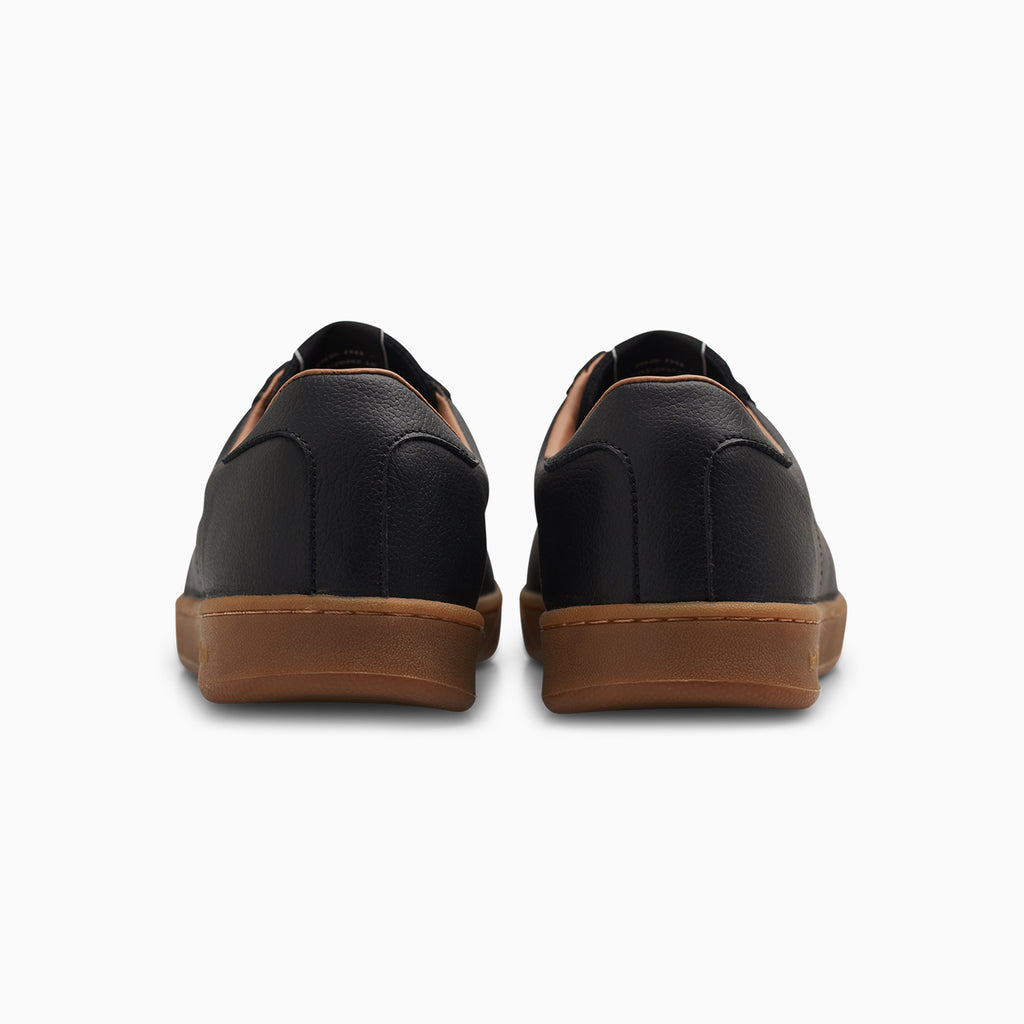 CM003 (Black/Gum)
