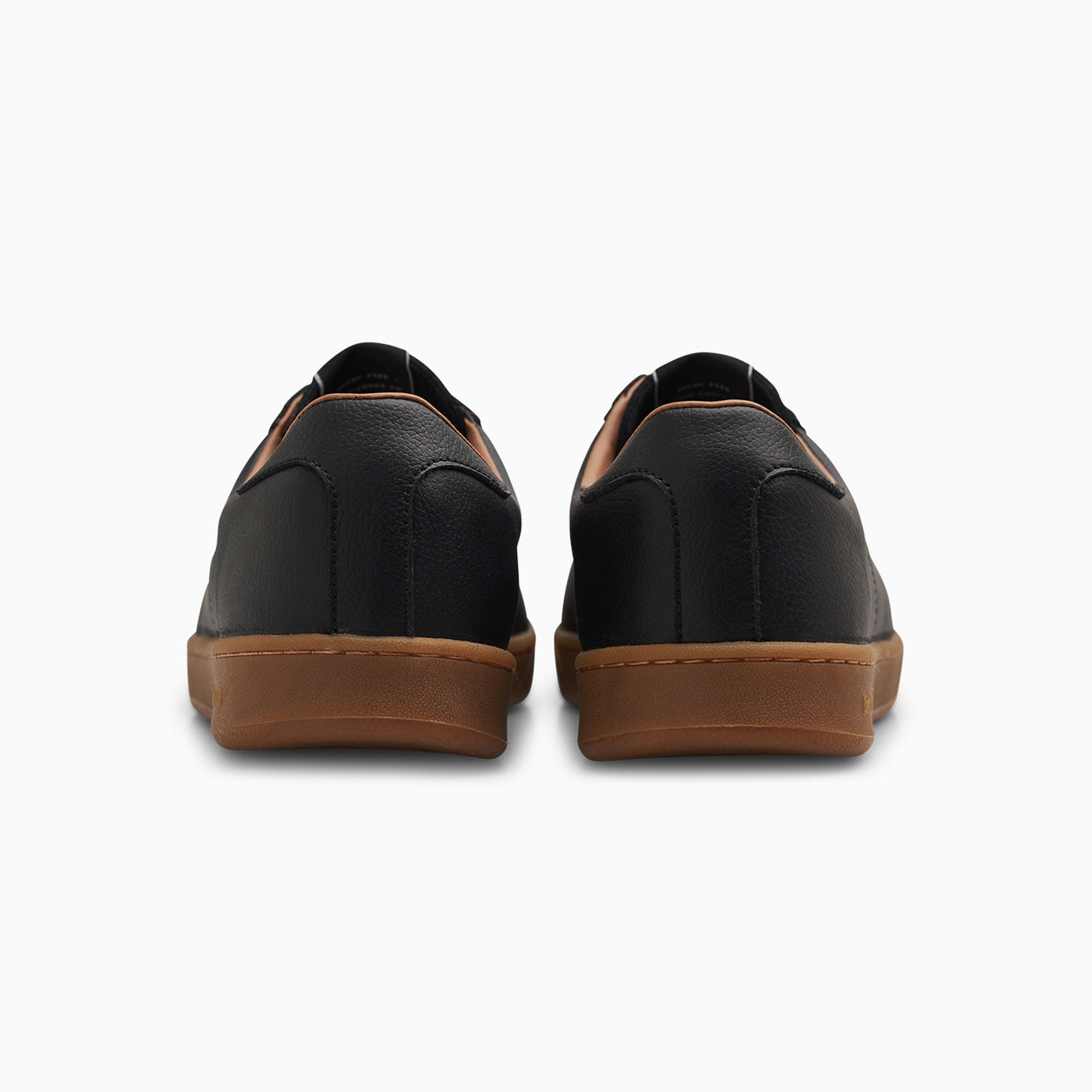 CM003 (Black/Gum)