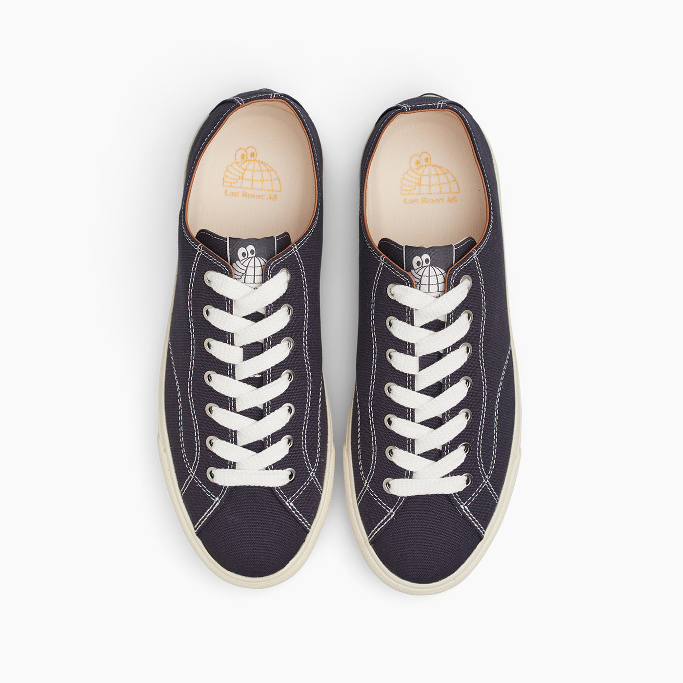 VM003-LO Canvas (Ebony/White)