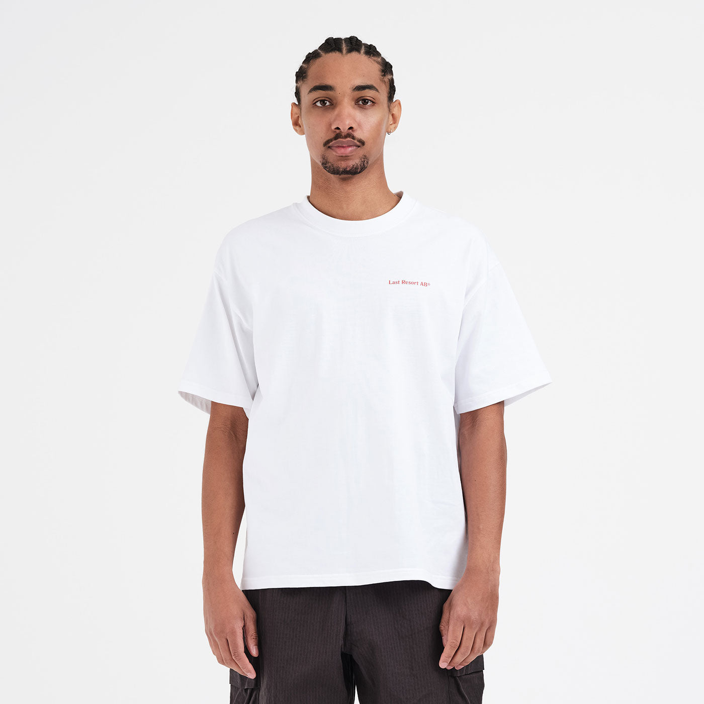 Atlas Mono SS Tee (White/Brick Red) – Last Resort AB